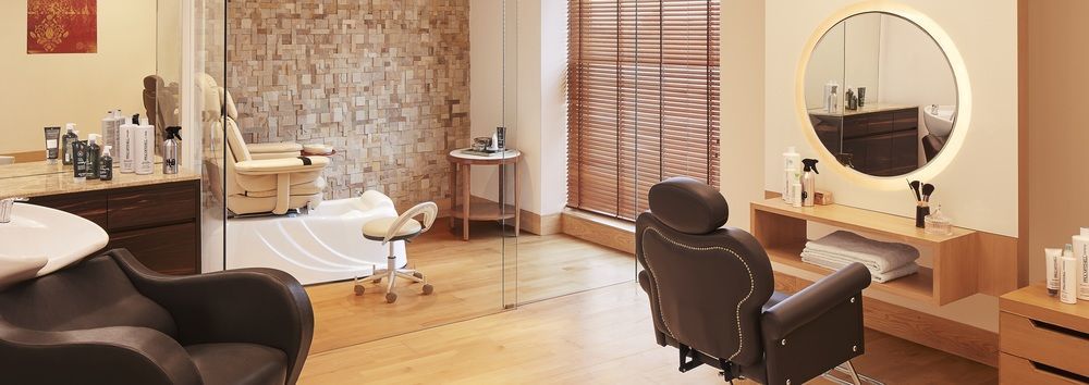 Taj Swarna, Amritsar Hotell Eksteriør bilde A treatment room at the Harley Street Clinic