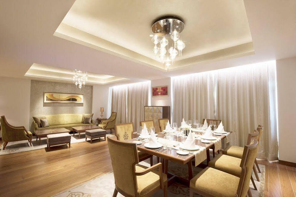 Taj Swarna, Amritsar Hotell Eksteriør bilde A private dining room at the hotel
